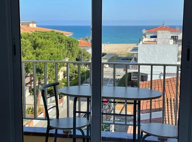 Acogedor Estudio En La Playa, Con Vistas Al Mar, Y Piscina Comunitaria